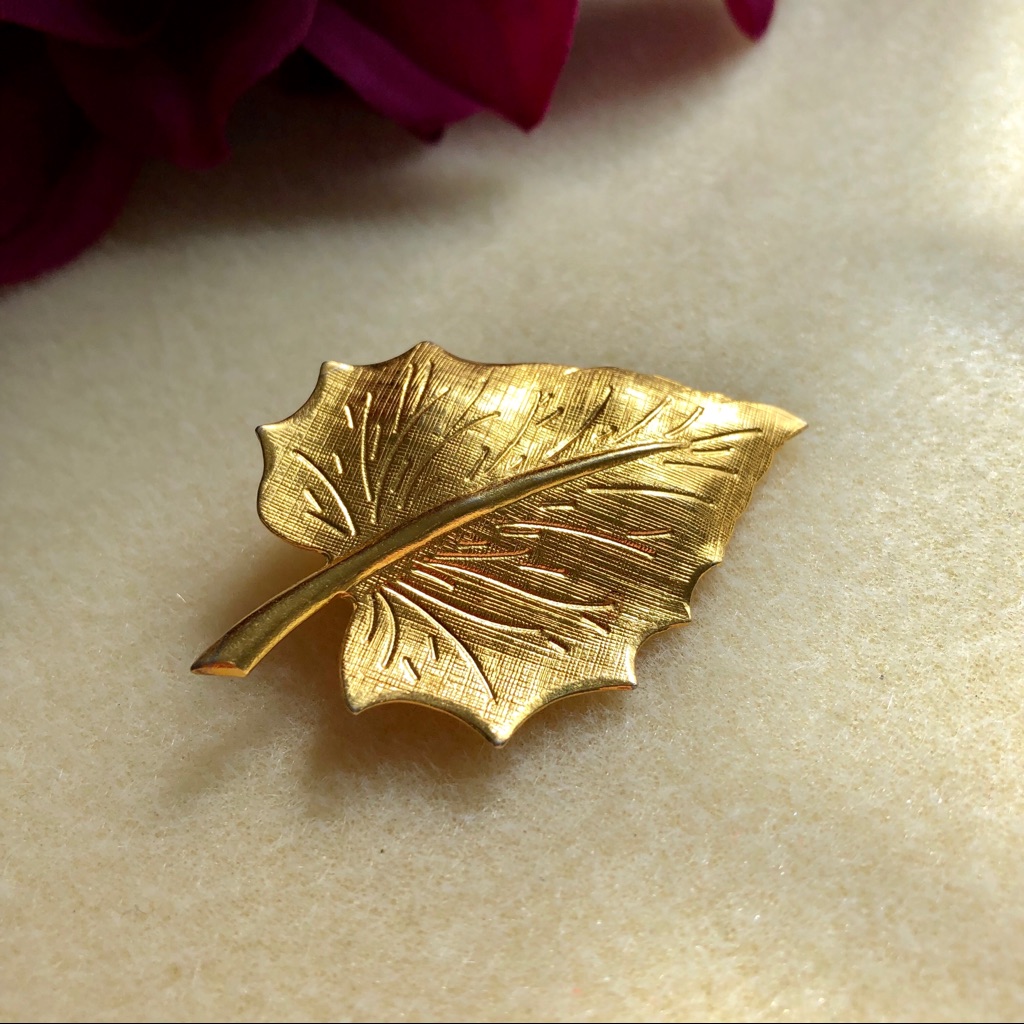 VintageLeaf Brooch Vintage
